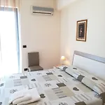 La Collina Bed & Breakfast 3*