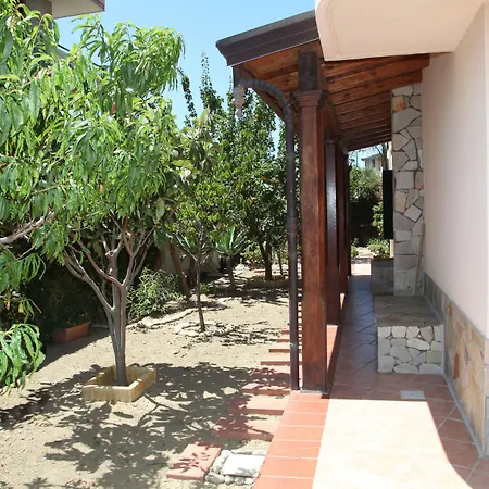 La Collina Bed & Breakfast 3*
