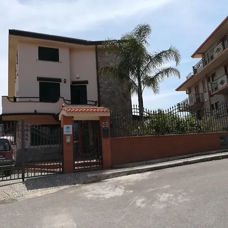 Bed & Breakfast La Collina Capo dʼOrlando