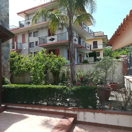 La Collina Bed & Breakfast Capo dʼOrlando