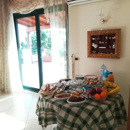 La Collina Bed & Breakfast 3*